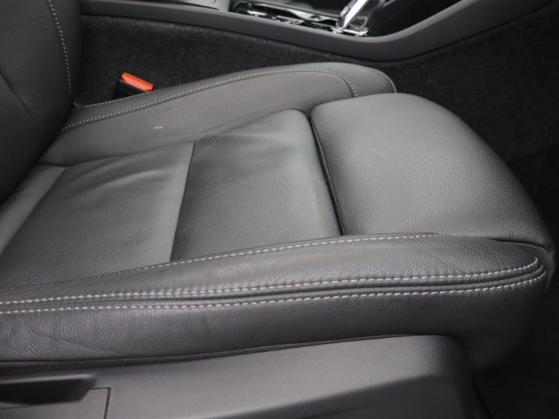 2025 (74) VOLVO XC40 2.0 B4P Ultra Dark 5dr Auto 5991614