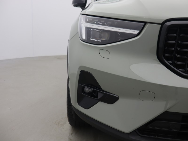 2025 (74) VOLVO XC40 2.0 B4P Ultra Dark 5dr Auto 5991592