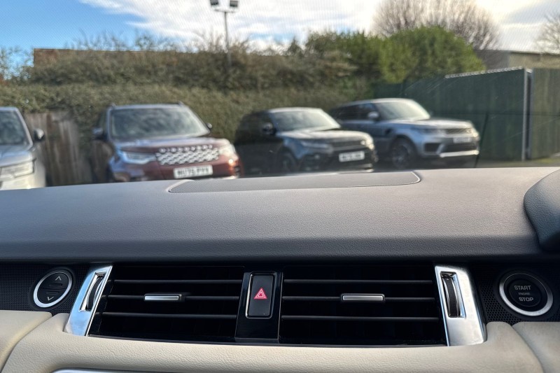 2021 (71) LAND ROVER RANGE ROVER SPORT 2.0 P400e HSE Silver 5dr Auto 4849043