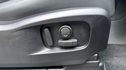 2024 (74) LAND ROVER DEFENDER 3.0 D250 X-Dynamic SE 90 3dr Auto 4828055