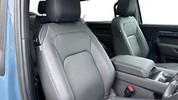 2024 (74) LAND ROVER DEFENDER 3.0 D250 X-Dynamic SE 90 3dr Auto 4828057