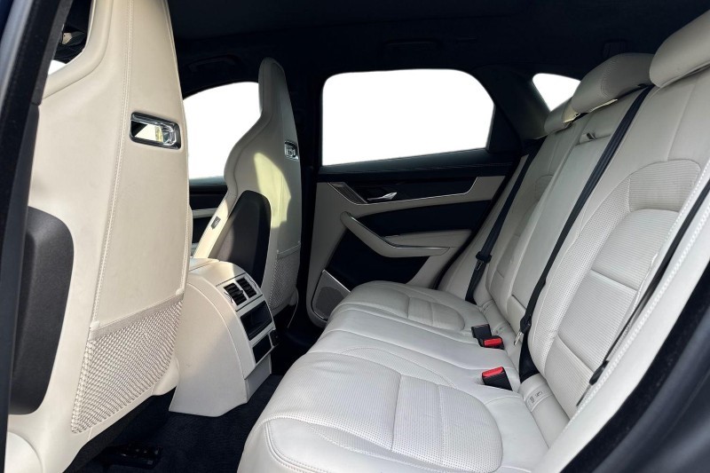 2023 (73) JAGUAR F-PACE 2.0 D200 R-Dynamic HSE Black 5dr Auto AWD 4867273