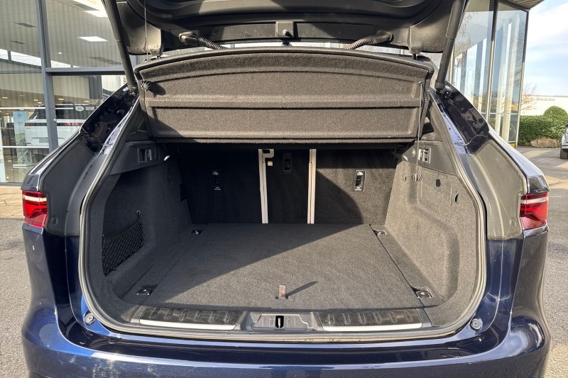 2023 (73) JAGUAR F-PACE 2.0 D200 R-Dynamic HSE Black 5dr Auto AWD 4867279