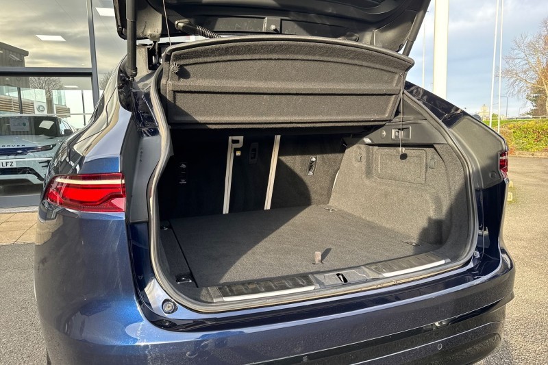 2023 (73) JAGUAR F-PACE 2.0 D200 R-Dynamic HSE Black 5dr Auto AWD 4867311