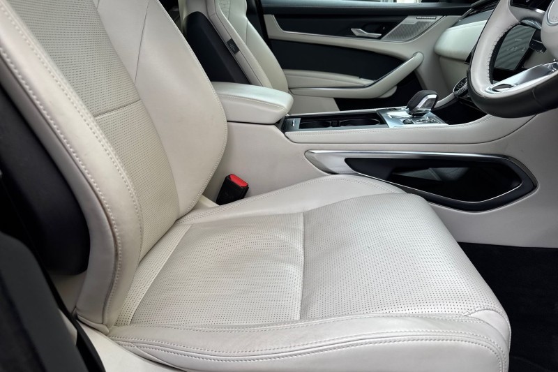 2023 (73) JAGUAR F-PACE 2.0 D200 R-Dynamic HSE Black 5dr Auto AWD 4867294