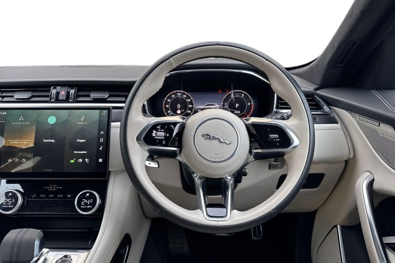 2023 (73) JAGUAR F-PACE 2.0 D200 R-Dynamic HSE Black 5dr Auto AWD 4867284