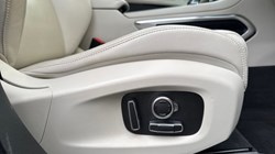 2023 (73) JAGUAR F-PACE 2.0 D200 R-Dynamic HSE Black 5dr Auto AWD 4867293