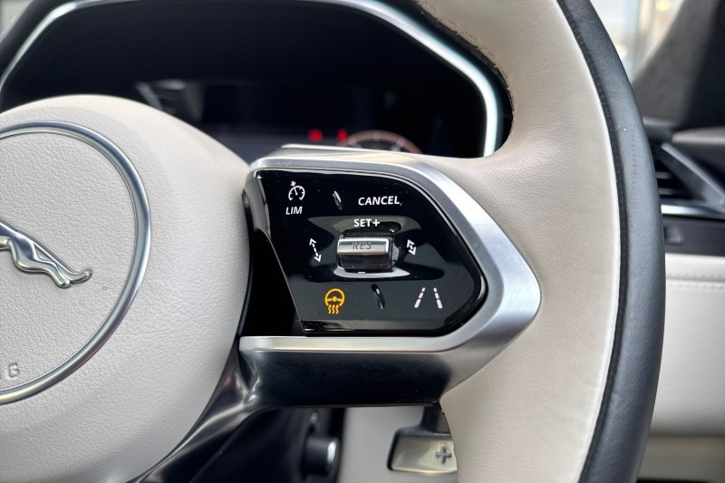 2023 (73) JAGUAR F-PACE 2.0 D200 R-Dynamic HSE Black 5dr Auto AWD 4867296