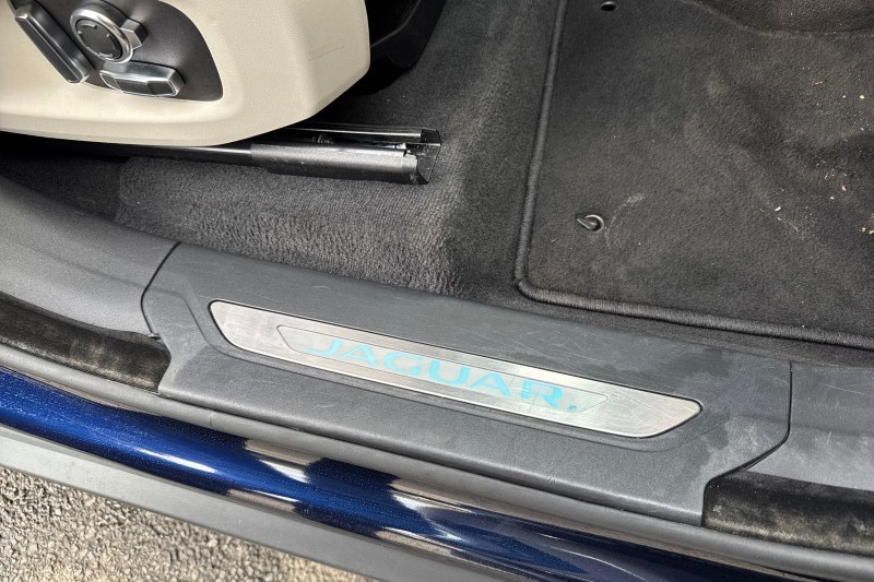 2023 (73) JAGUAR F-PACE 2.0 D200 R-Dynamic HSE Black 5dr Auto AWD 4867310