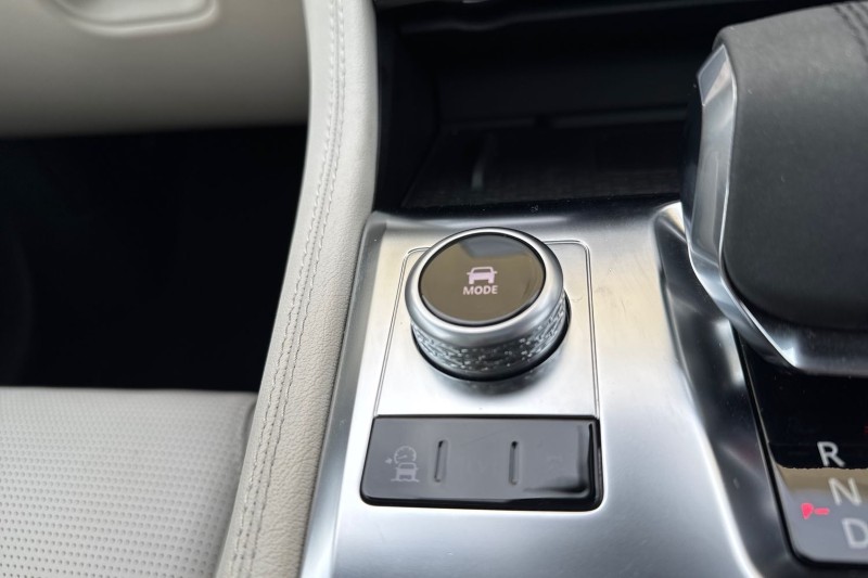 2023 (73) JAGUAR F-PACE 2.0 D200 R-Dynamic HSE Black 5dr Auto AWD 4867304