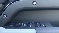 2021 (71) LAND ROVER DEFENDER 3.0 D250 X-Dynamic SE 110 5dr Auto 4852945