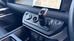 2021 (71) LAND ROVER DEFENDER 3.0 D250 X-Dynamic SE 110 5dr Auto 4852934