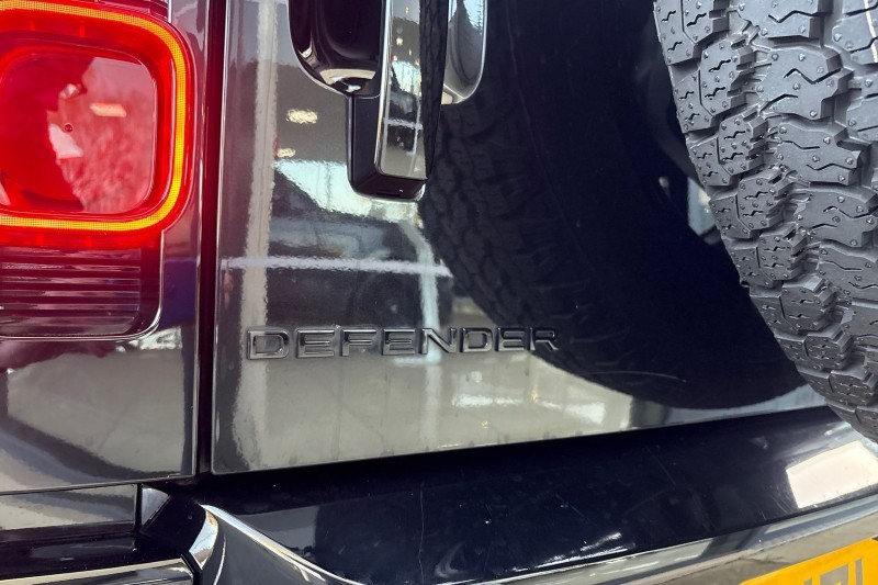 2021 (71) LAND ROVER DEFENDER 3.0 D250 X-Dynamic SE 110 5dr Auto 4852971