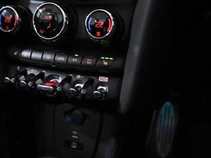  MINI CONVERTIBLE 1.5 Cooper Sport Premium Plus 2dr Auto