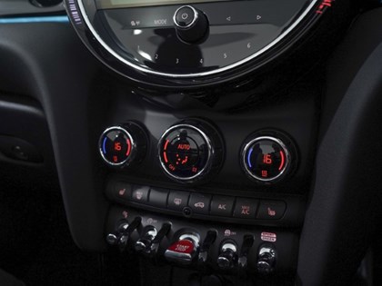  MINI CONVERTIBLE 2.0 Cooper S Sport Premium 2dr Auto