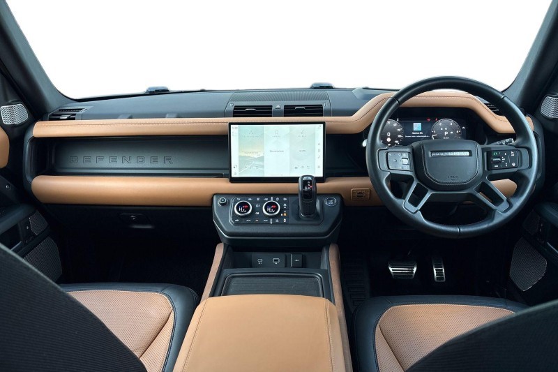 2024 (24) LAND ROVER DEFENDER 3.0 D300 X 130 5dr Auto [8 Seat] 4871508