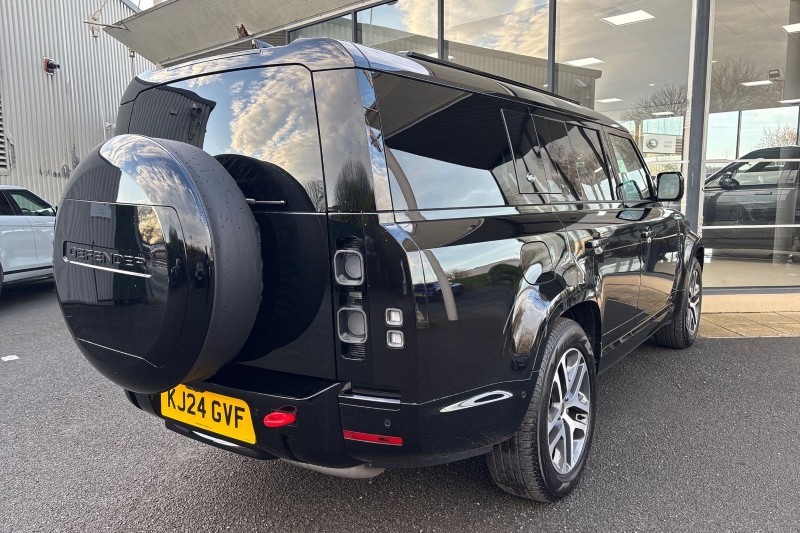 2024 (24) LAND ROVER DEFENDER 3.0 D300 X 130 5dr Auto [8 Seat] 4871551