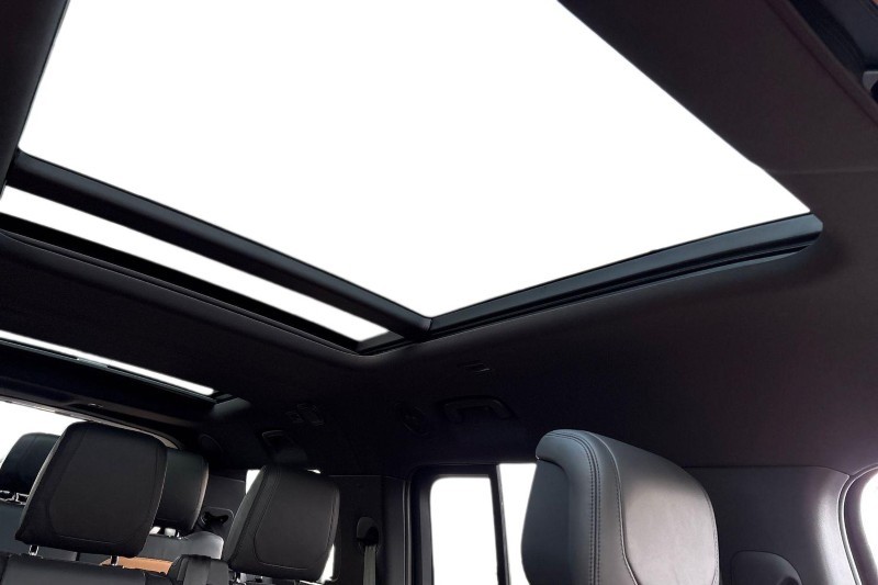 2024 (24) LAND ROVER DEFENDER 3.0 D300 X 130 5dr Auto [8 Seat] 4871520