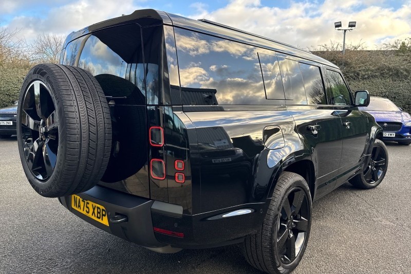 2025 (75) LAND ROVER DEFENDER 3.0 D350 X-Dynamic HSE 130 5dr Auto 4894584