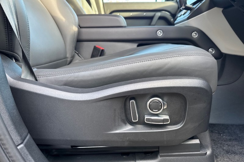 2025 (75) LAND ROVER DEFENDER 3.0 D350 X-Dynamic HSE 130 5dr Auto 4894557