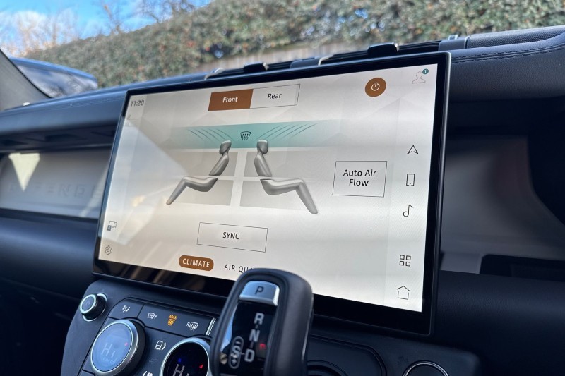 2025 (75) LAND ROVER DEFENDER 3.0 D350 X-Dynamic HSE 130 5dr Auto 4894567