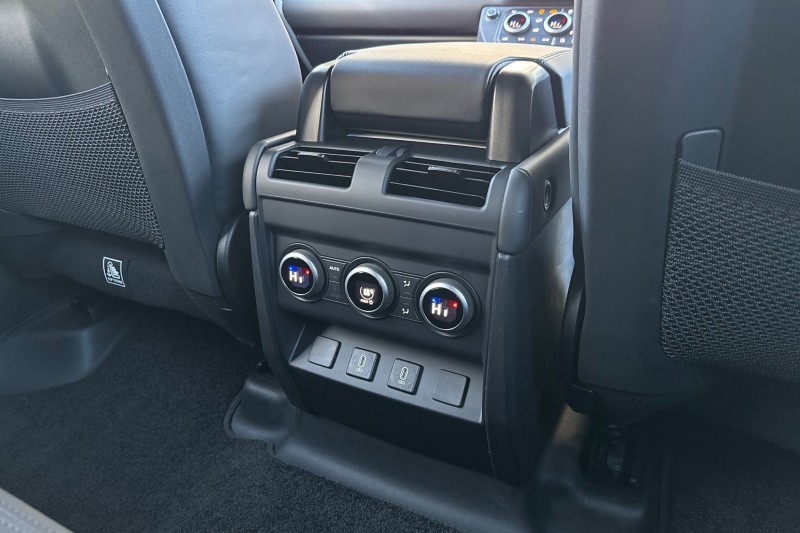 2025 (75) LAND ROVER DEFENDER 3.0 D350 X-Dynamic HSE 130 5dr Auto 4894551