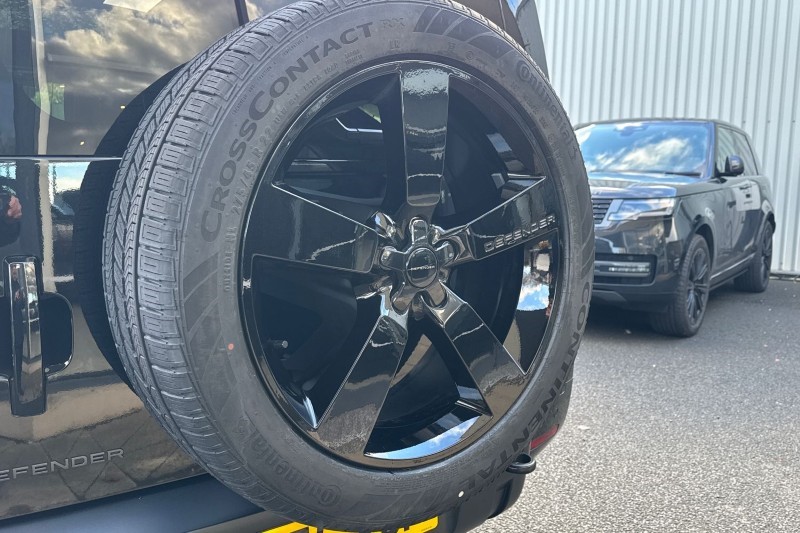 2025 (75) LAND ROVER DEFENDER 3.0 D350 X-Dynamic HSE 130 5dr Auto 4894581