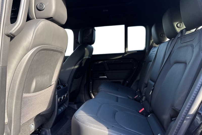 2025 (75) LAND ROVER DEFENDER 3.0 D350 X-Dynamic HSE 130 5dr Auto 4894537