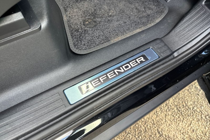 2025 (75) LAND ROVER DEFENDER 3.0 D350 X-Dynamic HSE 130 5dr Auto 4894553