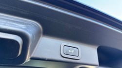 2022 (22) JAGUAR F-PACE 2.0 D200 R-Dynamic S 5dr Auto AWD 4917334