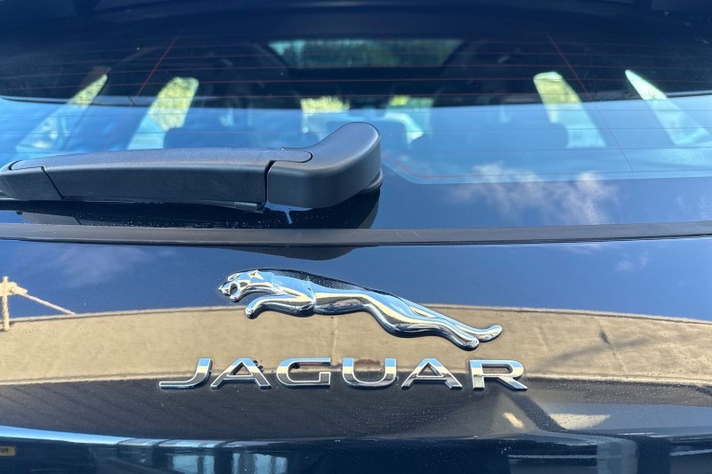 2022 (22) JAGUAR F-PACE 2.0 D200 R-Dynamic S 5dr Auto AWD 4917339
