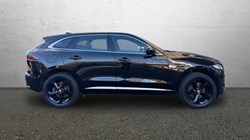 2022 (22) JAGUAR F-PACE 2.0 D200 R-Dynamic S 5dr Auto AWD 4917267