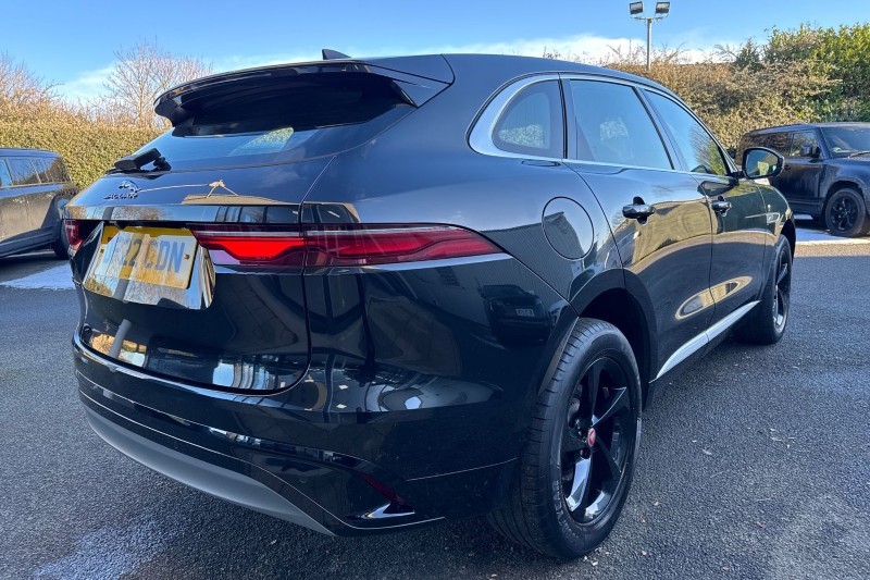 2022 (22) JAGUAR F-PACE 2.0 D200 R-Dynamic S 5dr Auto AWD 4917344