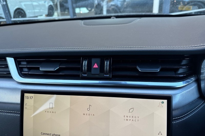 2022 (22) JAGUAR F-PACE 2.0 D200 R-Dynamic S 5dr Auto AWD 4917323