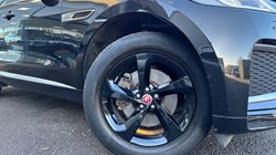 2022 (22) JAGUAR F-PACE 2.0 D200 R-Dynamic S 5dr Auto AWD 4917338