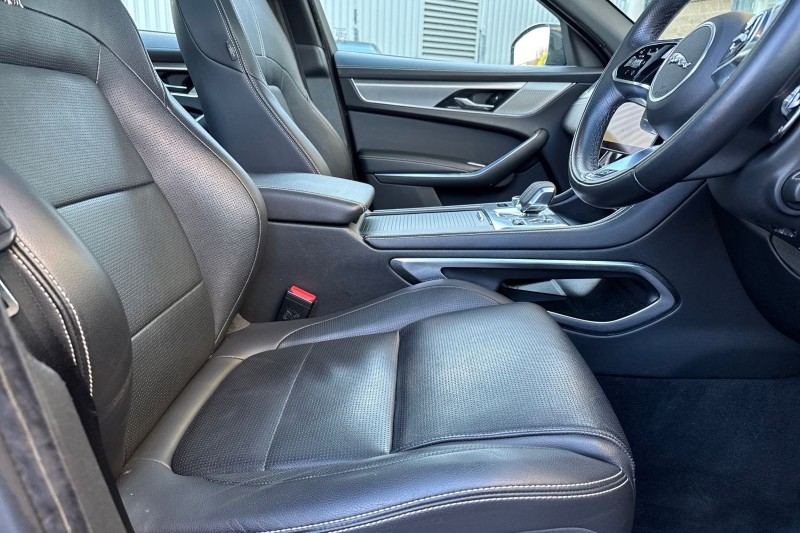 2022 (22) JAGUAR F-PACE 2.0 D200 R-Dynamic S 5dr Auto AWD 4917301