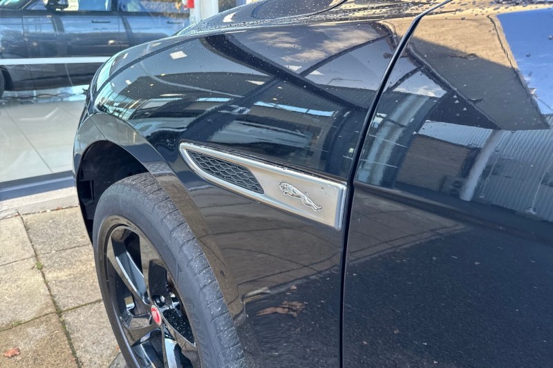 2022 (22) JAGUAR F-PACE 2.0 D200 R-Dynamic S 5dr Auto AWD 4917291