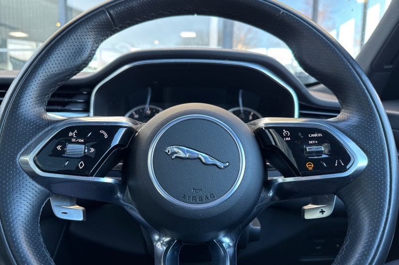 2022 (22) JAGUAR F-PACE 2.0 D200 R-Dynamic S 5dr Auto AWD 4917304
