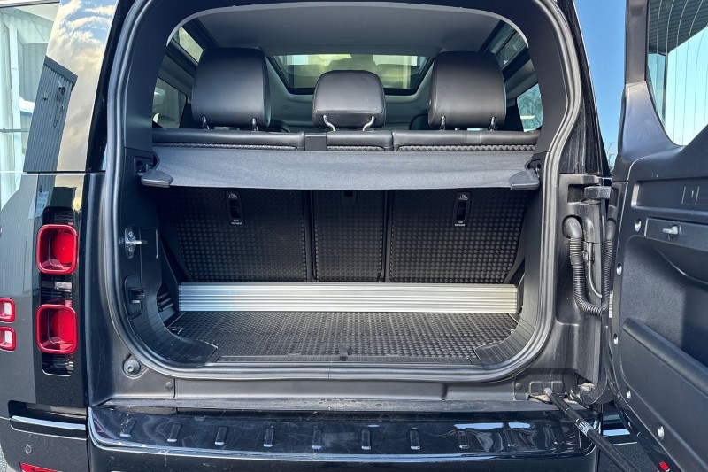 2022 (22) LAND ROVER DEFENDER 3.0 D250 X-Dynamic HSE 90 5dr Auto 4894247