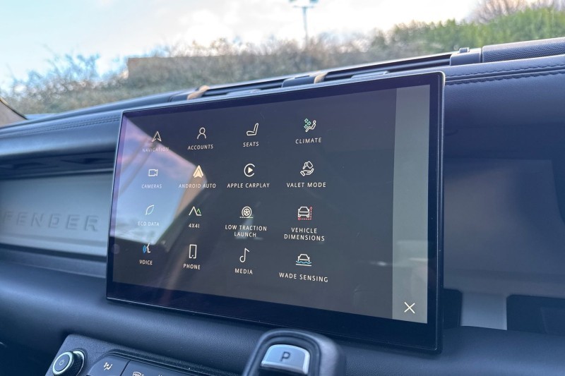 2022 (22) LAND ROVER DEFENDER 3.0 D250 X-Dynamic HSE 90 5dr Auto 4894270