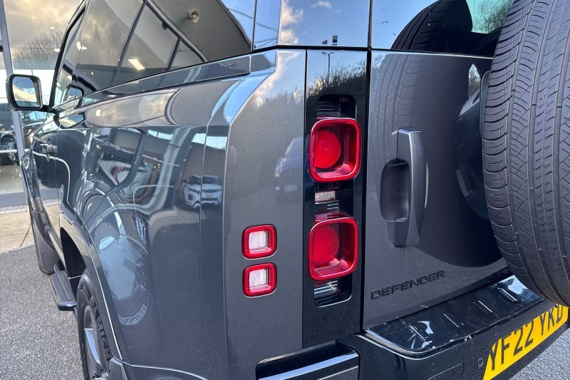 2022 (22) LAND ROVER DEFENDER 3.0 D250 X-Dynamic HSE 90 5dr Auto 4894256
