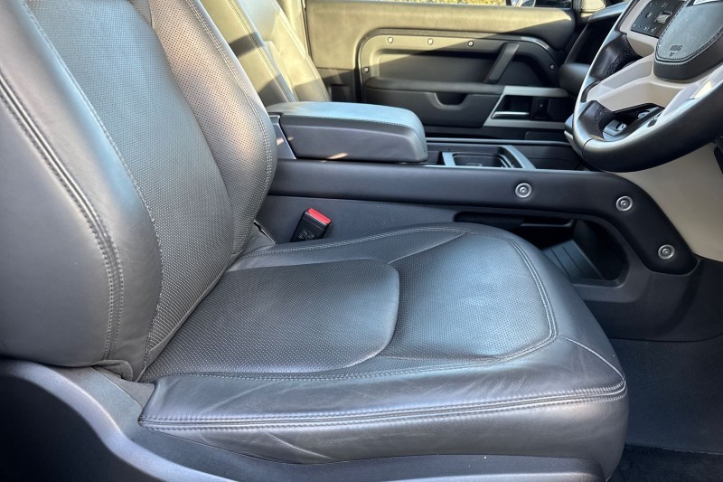 2022 (22) LAND ROVER DEFENDER 3.0 D250 X-Dynamic HSE 90 5dr Auto 4894262