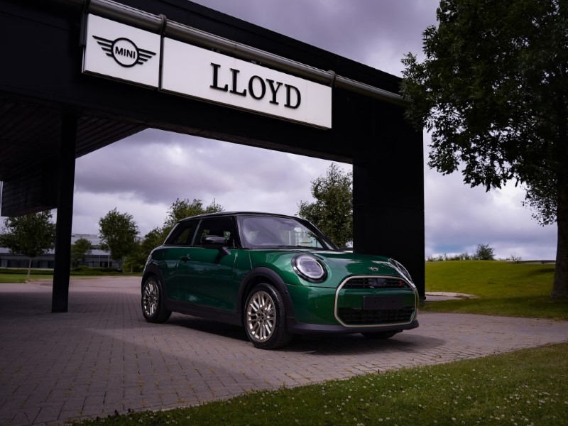 New MINI COOPER 2.0 S Exclusive 3dr Auto British Racing Green IV - £ ...