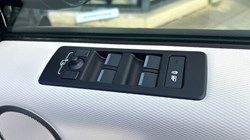 2025 (75) LAND ROVER DISCOVERY 3.0 D350 Dynamic SE 5dr Auto 5370146