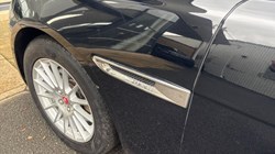 2020 (20) JAGUAR XF 2.0d Prestige 4dr Auto 4936371