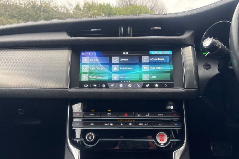 2020 (20) JAGUAR XF 2.0d Prestige 4dr Auto 4936365