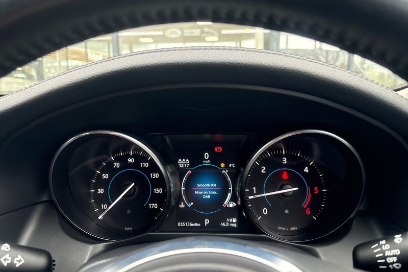 2020 (20) JAGUAR XF 2.0d Prestige 4dr Auto 4936367