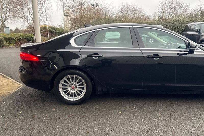 2020 (20) JAGUAR XF 2.0d Prestige 4dr Auto 4936403