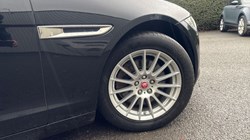 2020 (20) JAGUAR XF 2.0d Prestige 4dr Auto 4936401