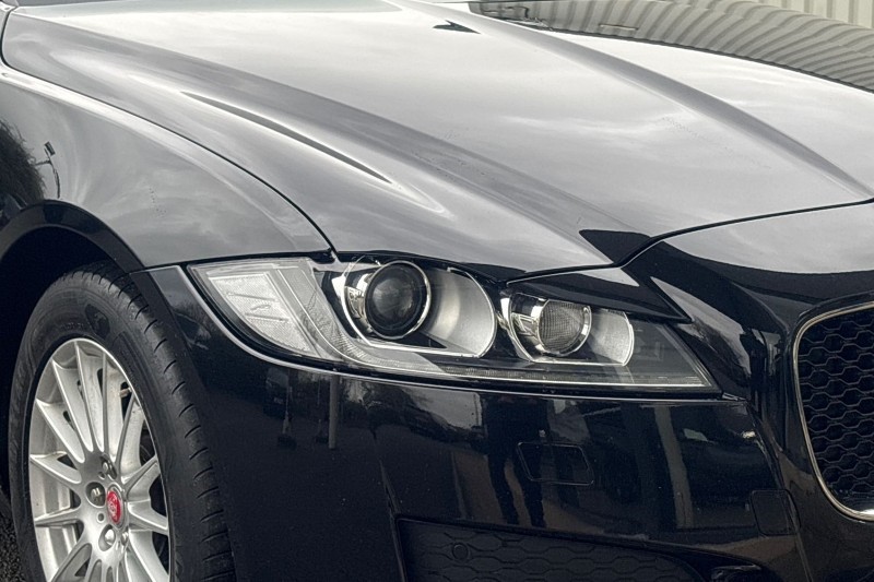 2020 (20) JAGUAR XF 2.0d Prestige 4dr Auto 4936368